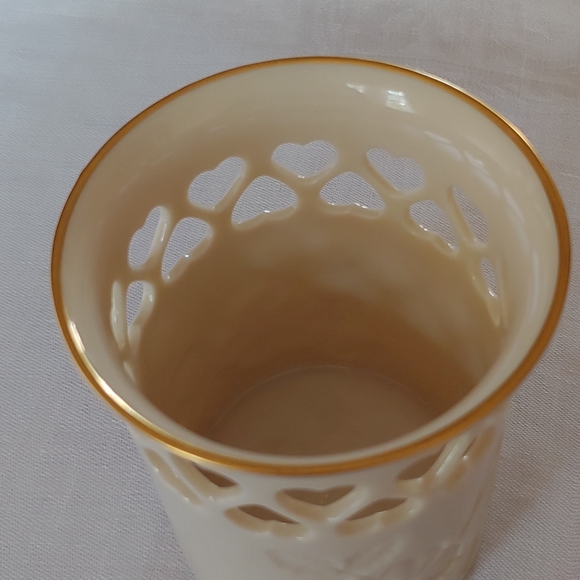 Lenox Heart Cutout Vase - Picture 3 of 8